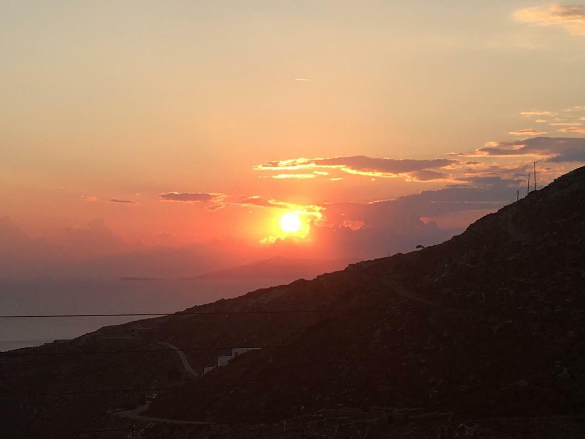 Μεροβίγλι Isternia (Tinos) Bagian luar foto